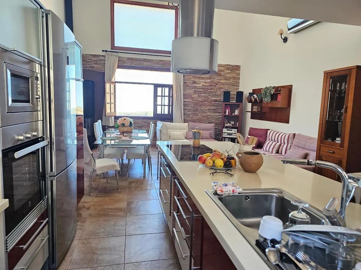 Villa Mogaren Vega de San Mateo Bed & Breakfast