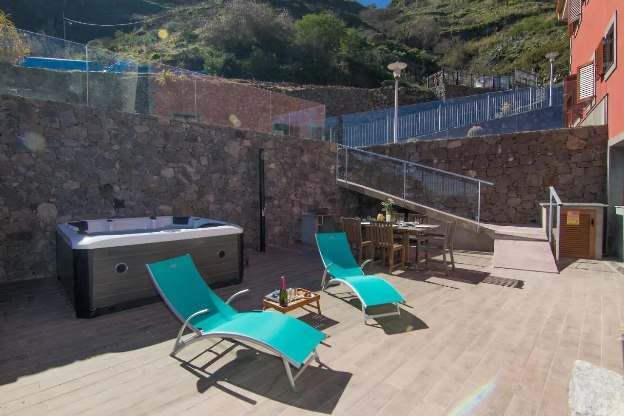 Villa Mogaren Vega de San Mateo Bed & Breakfast