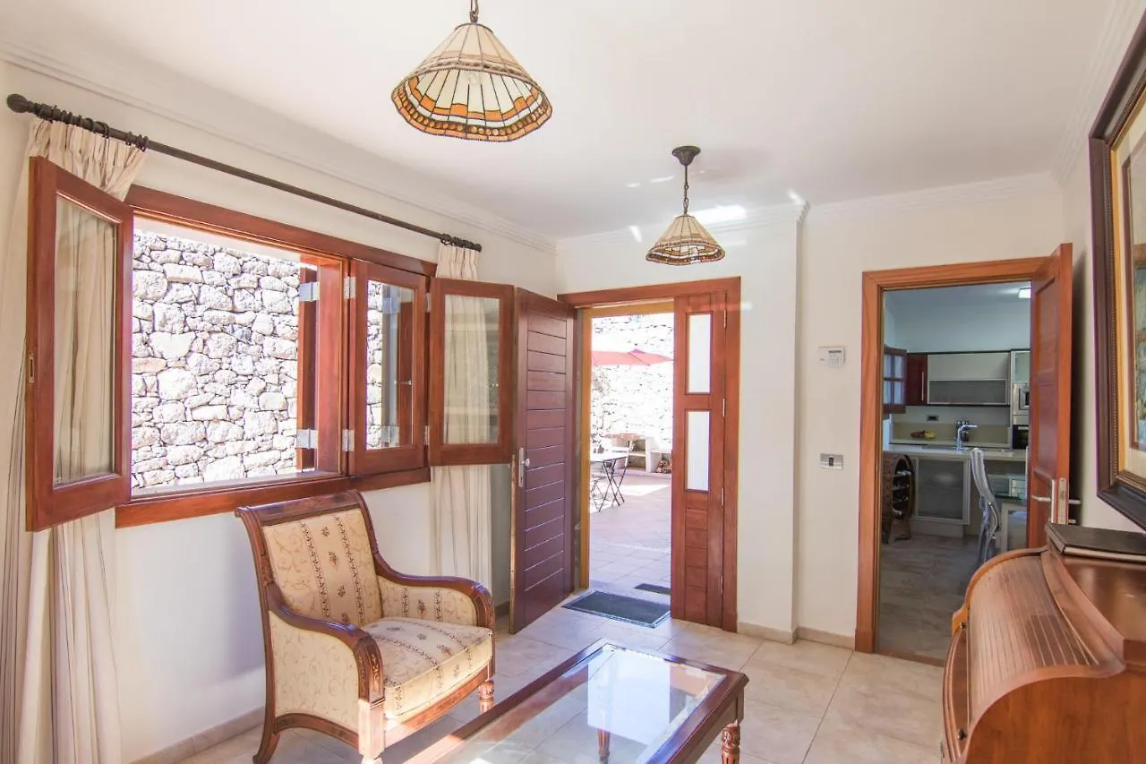 Villa Mogaren Vega de San Mateo Spanien